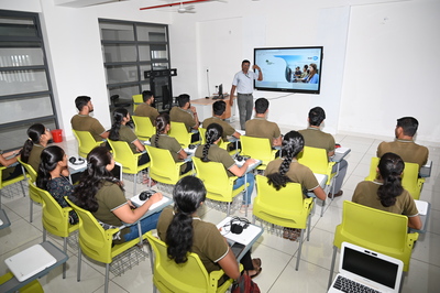 Advanced lab workstations